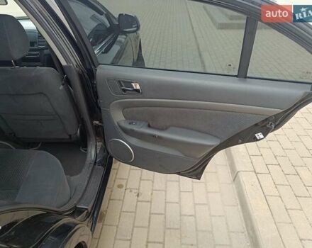 Черный Шевроле Эпика, объемом двигателя 1.99 л и пробегом 162 тыс. км за 5299 $, фото 13 на Automoto.ua