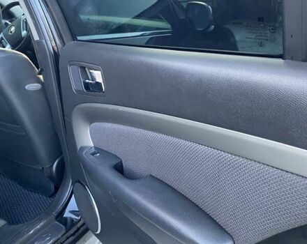 Черный Шевроле Эпика, объемом двигателя 1.99 л и пробегом 234 тыс. км за 5500 $, фото 15 на Automoto.ua