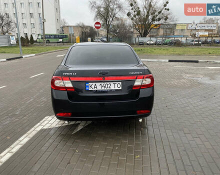 Черный Шевроле Эпика, объемом двигателя 2.49 л и пробегом 235 тыс. км за 5800 $, фото 6 на Automoto.ua