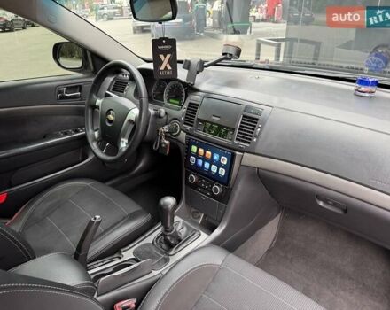 Черный Шевроле Эпика, объемом двигателя 2 л и пробегом 220 тыс. км за 5700 $, фото 21 на Automoto.ua