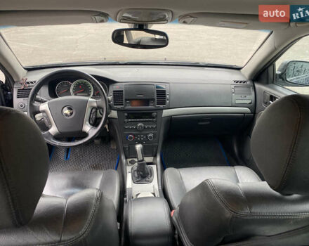 Сірий Шевроле Епіка, об'ємом двигуна 1.99 л та пробігом 250 тис. км за 4200 $, фото 9 на Automoto.ua