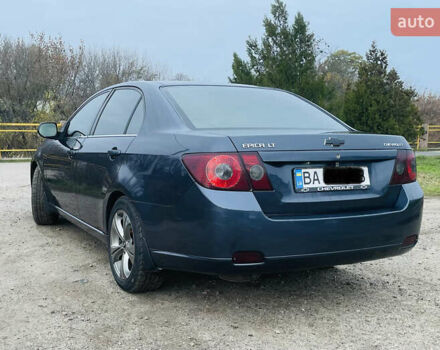 Серый Шевроле Эпика, объемом двигателя 2.49 л и пробегом 270 тыс. км за 6000 $, фото 5 на Automoto.ua