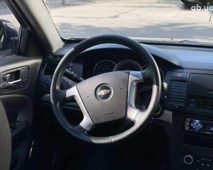 Серый Шевроле Эпика, объемом двигателя 2.5 л и пробегом 174 тыс. км за 5200 $, фото 13 на Automoto.ua