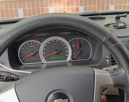 Серый Шевроле Эпика, объемом двигателя 2.5 л и пробегом 195 тыс. км за 5500 $, фото 7 на Automoto.ua