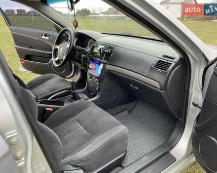 Серый Шевроле Эпика, объемом двигателя 2 л и пробегом 250 тыс. км за 5600 $, фото 15 на Automoto.ua