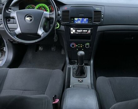 Серый Шевроле Эпика, объемом двигателя 2 л и пробегом 229 тыс. км за 4300 $, фото 10 на Automoto.ua