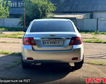 Серый Шевроле Эпика, объемом двигателя 2.5 л и пробегом 260 тыс. км за 4800 $, фото 3 на Automoto.ua