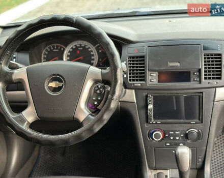 Серый Шевроле Эпика, объемом двигателя 2 л и пробегом 300 тыс. км за 3799 $, фото 14 на Automoto.ua