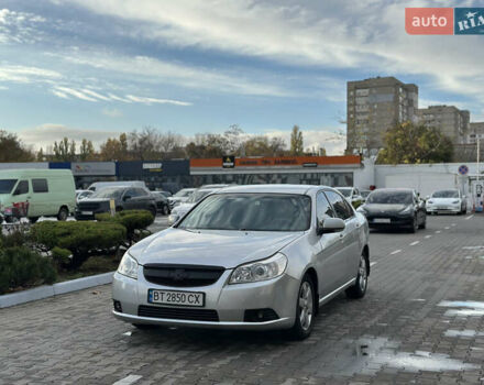 Серый Шевроле Эпика, объемом двигателя 2 л и пробегом 300 тыс. км за 3799 $, фото 2 на Automoto.ua