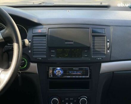 Серый Шевроле Эпика, объемом двигателя 2.5 л и пробегом 174 тыс. км за 5200 $, фото 15 на Automoto.ua