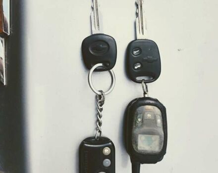 Серый Шевроле Эпика, объемом двигателя 2.49 л и пробегом 187 тыс. км за 3900 $, фото 22 на Automoto.ua