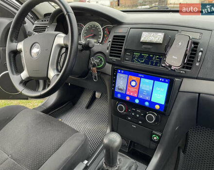 Серый Шевроле Эпика, объемом двигателя 2 л и пробегом 250 тыс. км за 5600 $, фото 18 на Automoto.ua