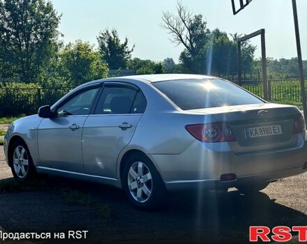 Серый Шевроле Эпика, объемом двигателя 2.5 л и пробегом 260 тыс. км за 4800 $, фото 4 на Automoto.ua