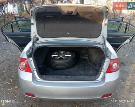 Серый Шевроле Эпика, объемом двигателя 2 л и пробегом 325 тыс. км за 3500 $, фото 6 на Automoto.ua