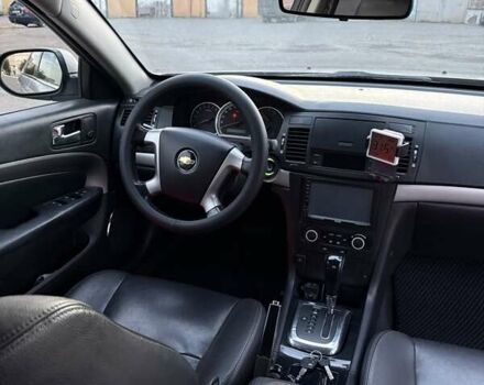 Серый Шевроле Эпика, объемом двигателя 2.49 л и пробегом 236 тыс. км за 4700 $, фото 7 на Automoto.ua