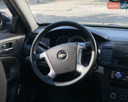 Сірий Шевроле Епіка, об'ємом двигуна 2.5 л та пробігом 174 тис. км за 4800 $, фото 13 на Automoto.ua