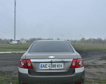 Серый Шевроле Эпика, объемом двигателя 2 л и пробегом 695 тыс. км за 3699 $, фото 3 на Automoto.ua