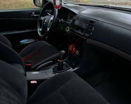 Серый Шевроле Эпика, объемом двигателя 2 л и пробегом 179 тыс. км за 5000 $, фото 10 на Automoto.ua