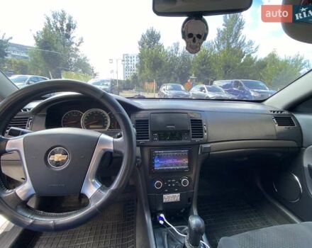 Серый Шевроле Эпика, объемом двигателя 2 л и пробегом 182 тыс. км за 4999 $, фото 9 на Automoto.ua