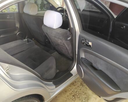 Серый Шевроле Эпика, объемом двигателя 2 л и пробегом 215 тыс. км за 4725 $, фото 16 на Automoto.ua