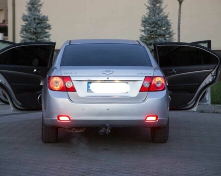 Серый Шевроле Эпика, объемом двигателя 2.5 л и пробегом 278 тыс. км за 5500 $, фото 11 на Automoto.ua