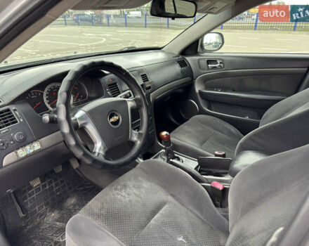 Серый Шевроле Эпика, объемом двигателя 1.99 л и пробегом 304 тыс. км за 6500 $, фото 9 на Automoto.ua