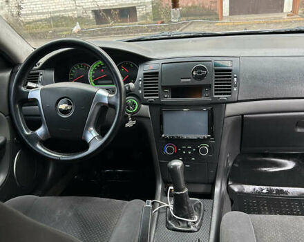 Сірий Шевроле Епіка, об'ємом двигуна 2 л та пробігом 151 тис. км за 4700 $, фото 11 на Automoto.ua