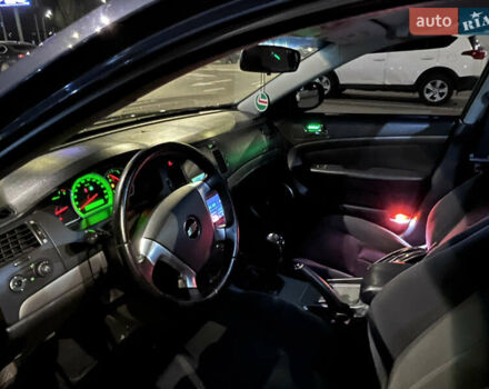 Серый Шевроле Эпика, объемом двигателя 2 л и пробегом 167 тыс. км за 4800 $, фото 4 на Automoto.ua