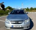 Сірий Шевроле Епіка, об'ємом двигуна 2 л та пробігом 300 тис. км за 4550 $, фото 1 на Automoto.ua