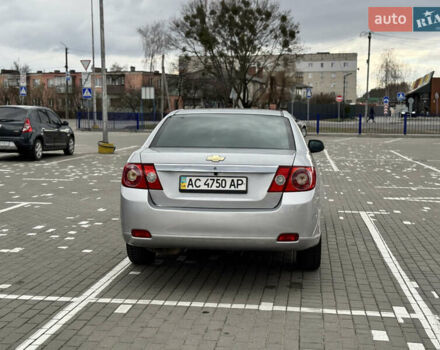 Серый Шевроле Эпика, объемом двигателя 1.99 л и пробегом 304 тыс. км за 6500 $, фото 5 на Automoto.ua