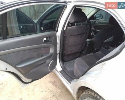 Серый Шевроле Эпика, объемом двигателя 2 л и пробегом 160 тыс. км за 6000 $, фото 7 на Automoto.ua