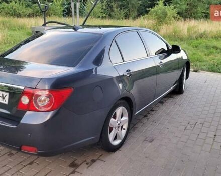 Серый Шевроле Эпика, объемом двигателя 2 л и пробегом 215 тыс. км за 4800 $, фото 3 на Automoto.ua
