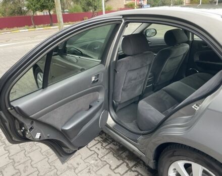 Серый Шевроле Эпика, объемом двигателя 2 л и пробегом 249 тыс. км за 3999 $, фото 4 на Automoto.ua