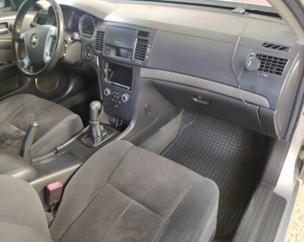 Серый Шевроле Эпика, объемом двигателя 2 л и пробегом 215 тыс. км за 4725 $, фото 19 на Automoto.ua