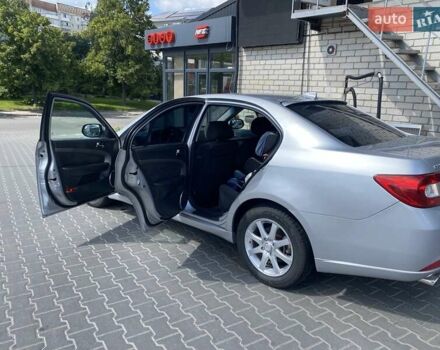 Серый Шевроле Эпика, объемом двигателя 2 л и пробегом 182 тыс. км за 4999 $, фото 6 на Automoto.ua