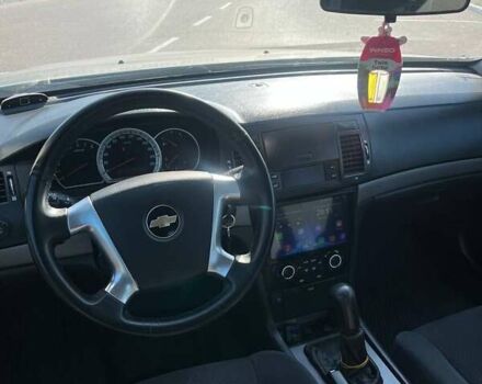 Сірий Шевроле Епіка, об'ємом двигуна 1.99 л та пробігом 300 тис. км за 4550 $, фото 6 на Automoto.ua