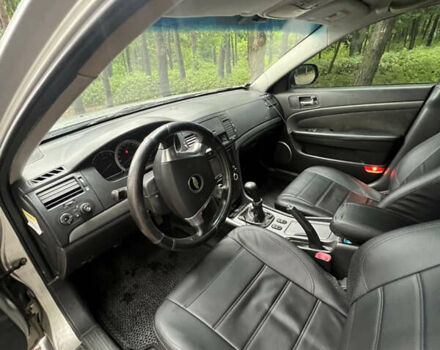 Сірий Шевроле Епіка, об'ємом двигуна 1.99 л та пробігом 232 тис. км за 4200 $, фото 7 на Automoto.ua