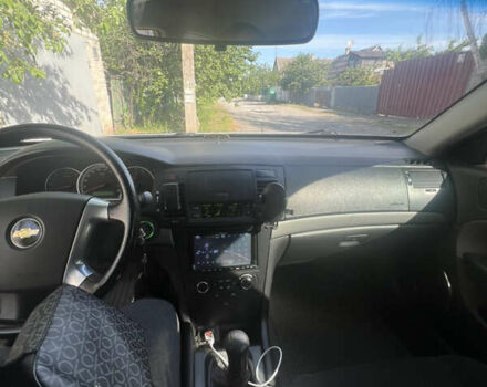 Сірий Шевроле Епіка, об'ємом двигуна 2 л та пробігом 97 тис. км за 5300 $, фото 29 на Automoto.ua