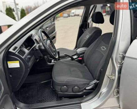 Серый Шевроле Эпика, объемом двигателя 1.99 л и пробегом 253 тыс. км за 4999 $, фото 21 на Automoto.ua