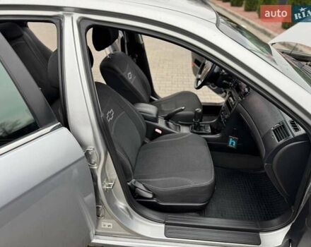 Серый Шевроле Эпика, объемом двигателя 1.99 л и пробегом 253 тыс. км за 4999 $, фото 33 на Automoto.ua