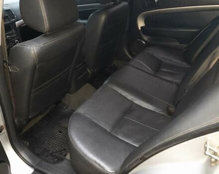 Сірий Шевроле Епіка, об'ємом двигуна 1.99 л та пробігом 164 тис. км за 5777 $, фото 9 на Automoto.ua