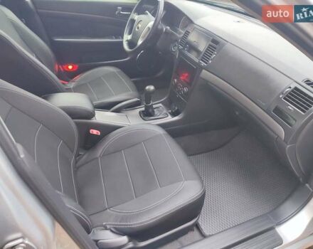 Сірий Шевроле Епіка, об'ємом двигуна 1.99 л та пробігом 180 тис. км за 4500 $, фото 15 на Automoto.ua