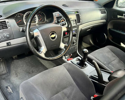 Сірий Шевроле Епіка, об'ємом двигуна 2 л та пробігом 192 тис. км за 5700 $, фото 10 на Automoto.ua