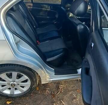 Сірий Шевроле Епіка, об'ємом двигуна 1.99 л та пробігом 150 тис. км за 6500 $, фото 13 на Automoto.ua