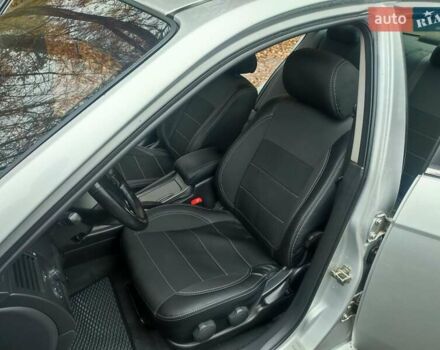 Сірий Шевроле Епіка, об'ємом двигуна 1.99 л та пробігом 180 тис. км за 4500 $, фото 17 на Automoto.ua