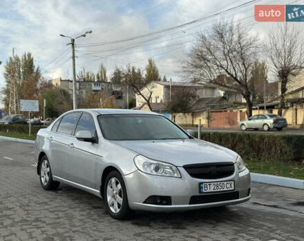 Серый Шевроле Эпика, объемом двигателя 2 л и пробегом 300 тыс. км за 3799 $, фото 1 на Automoto.ua