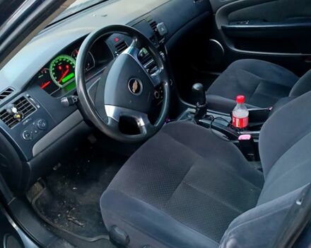 Сірий Шевроле Епіка, об'ємом двигуна 2 л та пробігом 372 тис. км за 3500 $, фото 1 на Automoto.ua