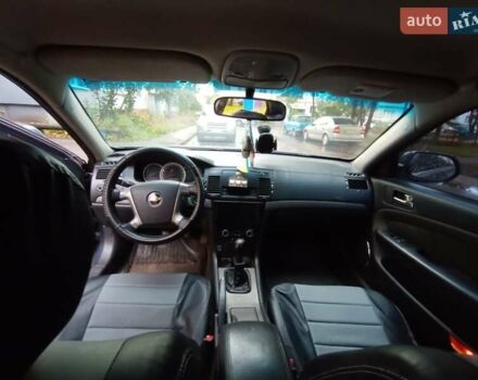 Синий Шевроле Эпика, объемом двигателя 2 л и пробегом 199 тыс. км за 6250 $, фото 5 на Automoto.ua