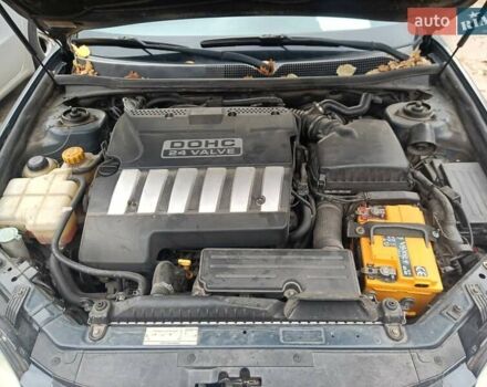 Синий Шевроле Эпика, объемом двигателя 1.99 л и пробегом 352 тыс. км за 4500 $, фото 6 на Automoto.ua