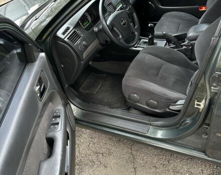 Зеленый Шевроле Эпика, объемом двигателя 2 л и пробегом 189 тыс. км за 2900 $, фото 4 на Automoto.ua